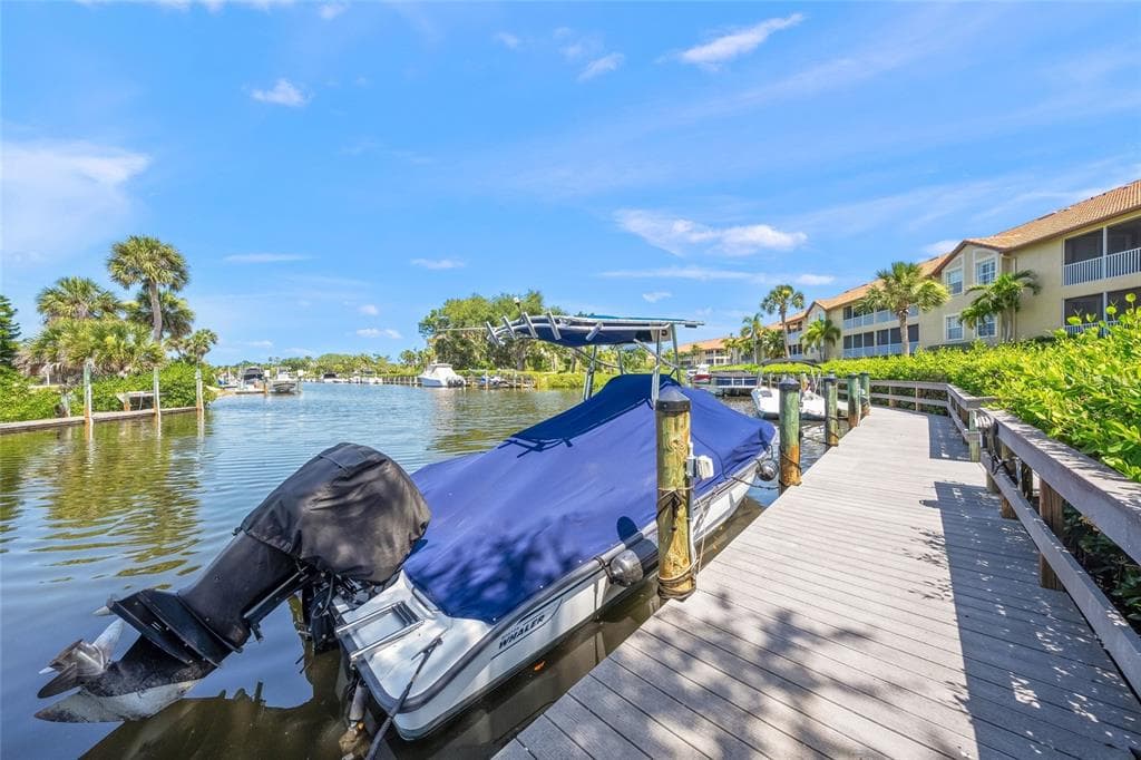 2251 JESSIE HARBOR DRIVE #2101 4