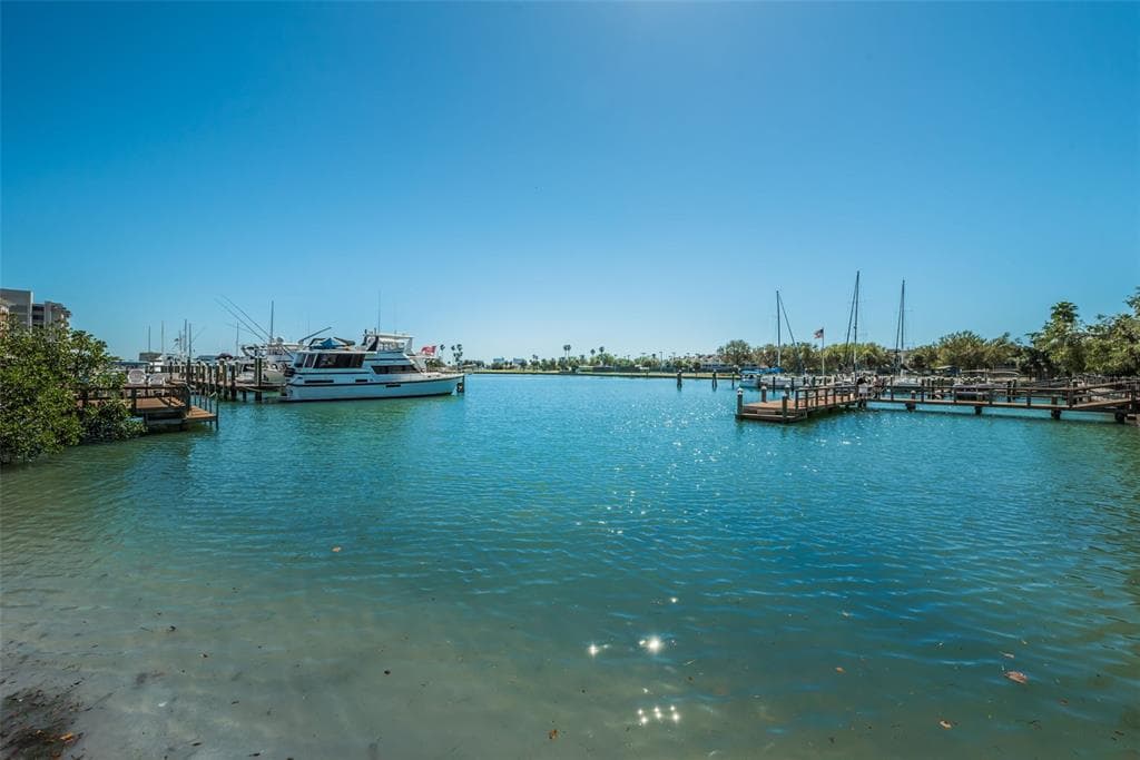 10365 PARADISE BOULEVARD #16 4