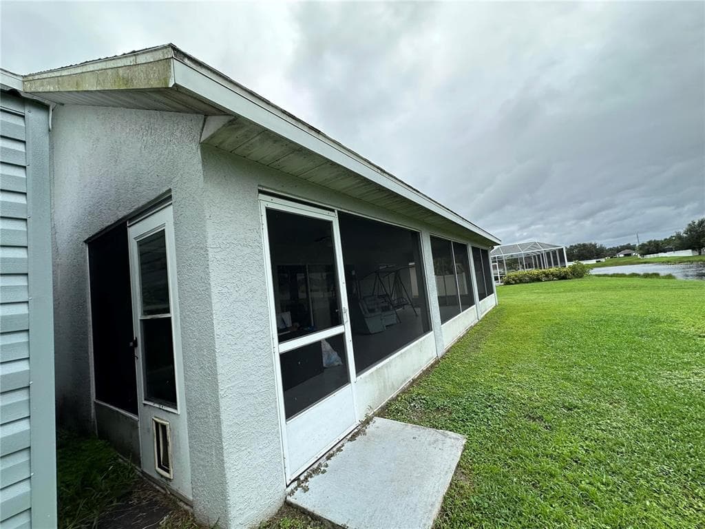 2711 46TH STREET E photo 4