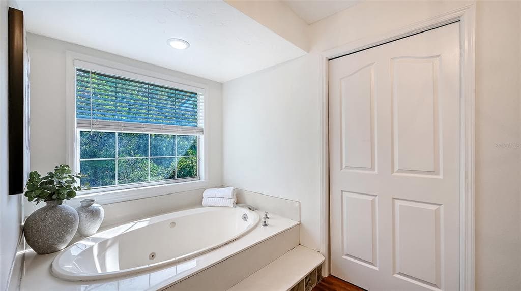 28401 104TH DR E photo 21