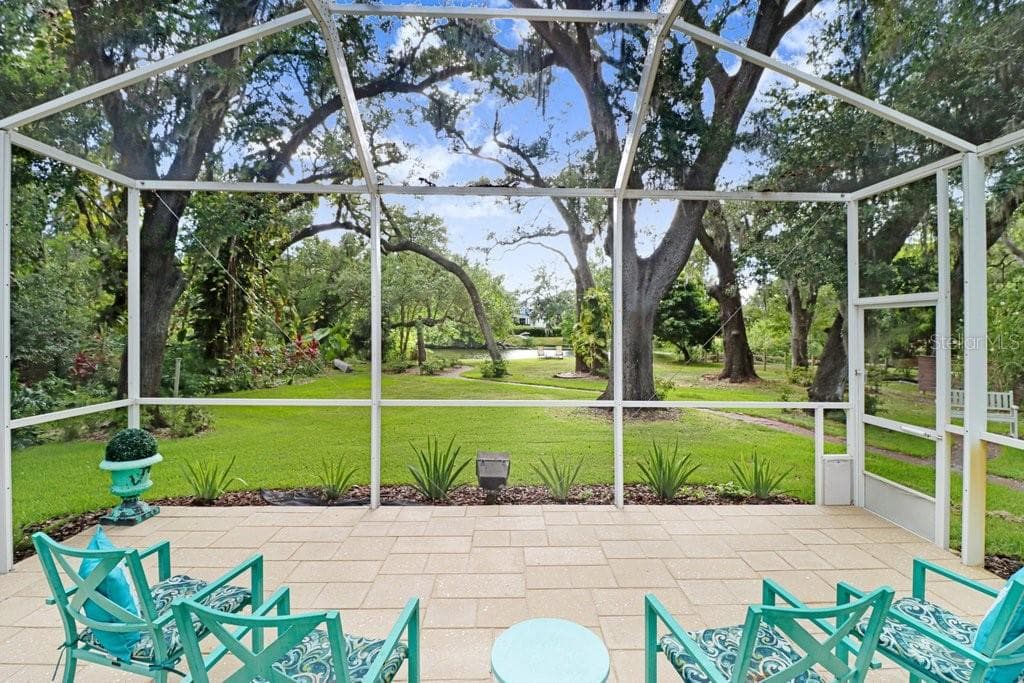 1976 DUNLOE CIRCLE 2