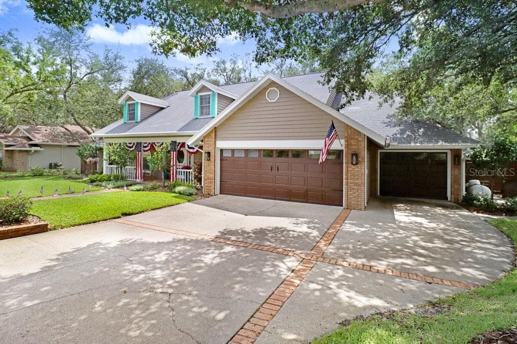 1976 DUNLOE CIRCLE 4