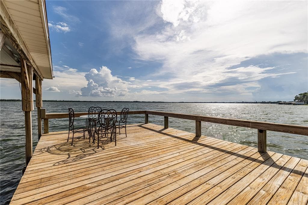 32834 LAKESHORE DRIVE photo 6