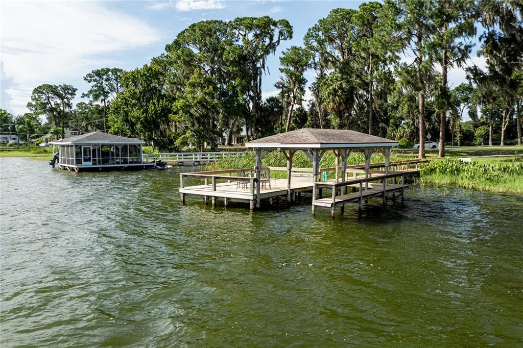 32834 LAKESHORE DRIVE photo 7
