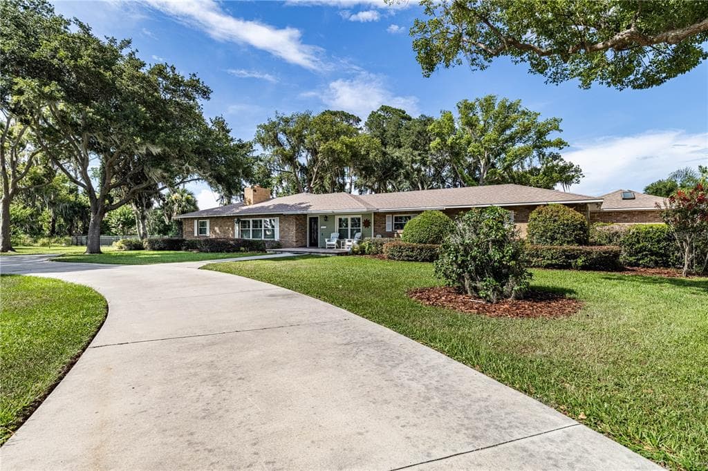 32834 LAKESHORE DRIVE photo 18