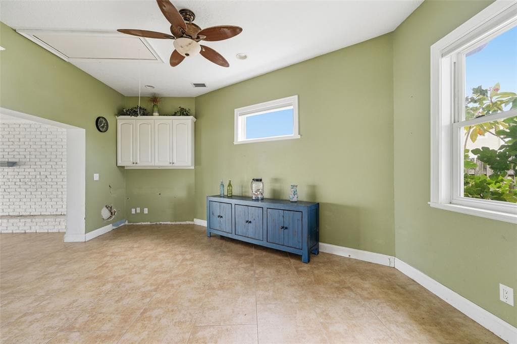 16115 4TH STREET E photo 8