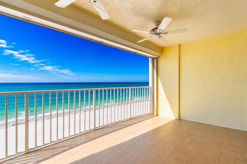 16750 GULF BOULEVARD 414 photo 3