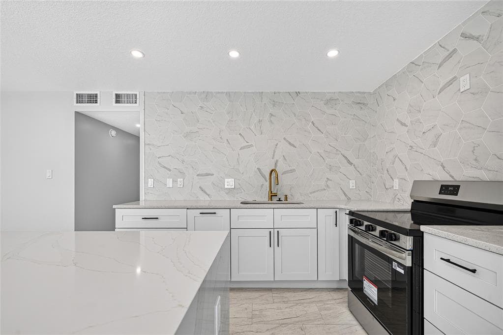 5055 N BEACH ROAD 101 photo 11