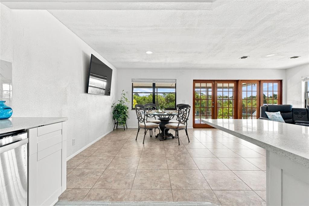3250 ROSE ARBOR DRIVE photo 13