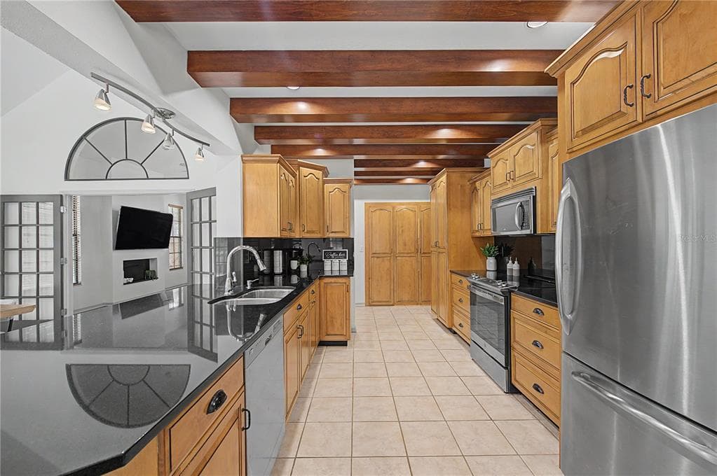 2016 CRANE COURT photo 7