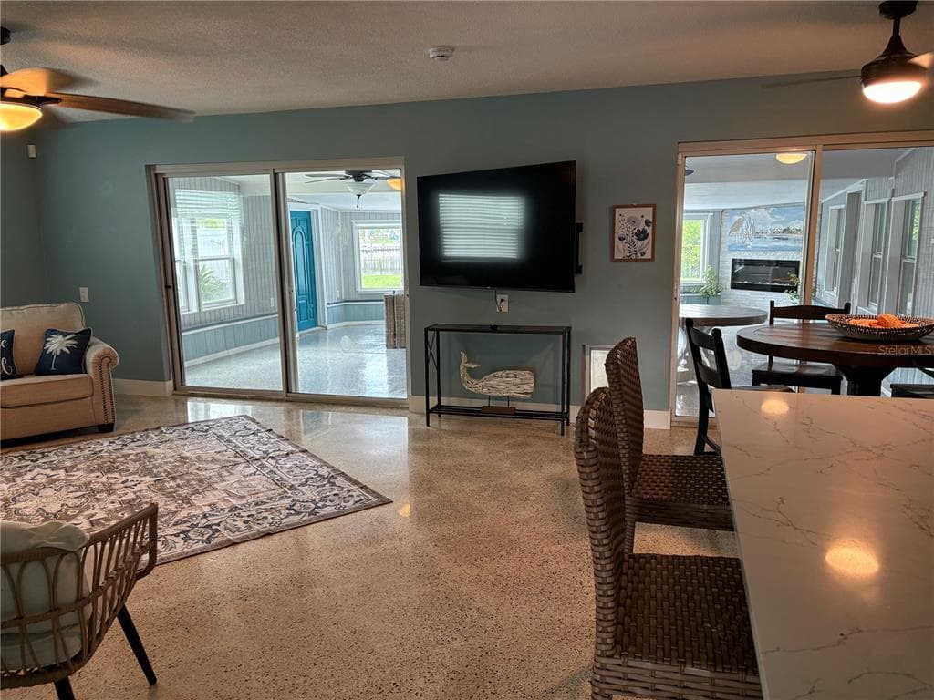 4820 VENETIAN BOULEVARD NE 3