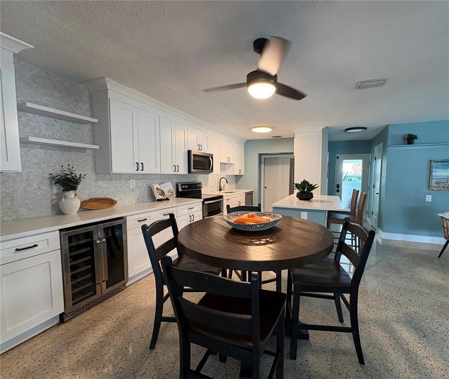 4820 VENETIAN BOULEVARD NE photo 8