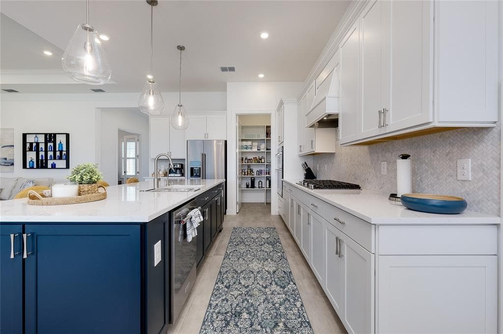 10105 BEACHWALK DRIVE photo 23
