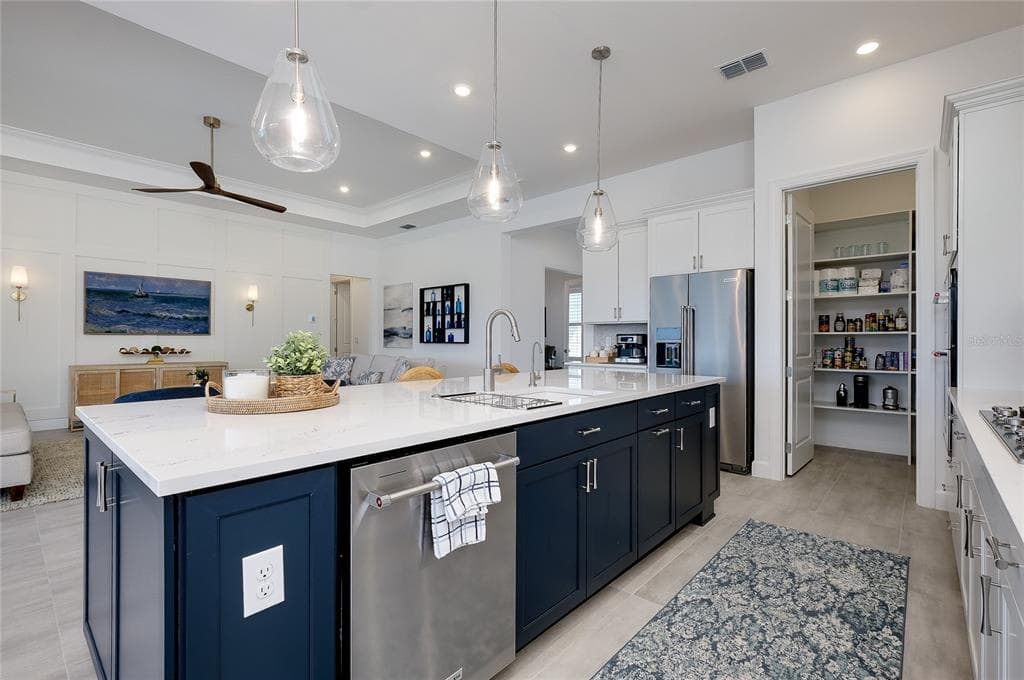 10105 BEACHWALK DRIVE photo 24