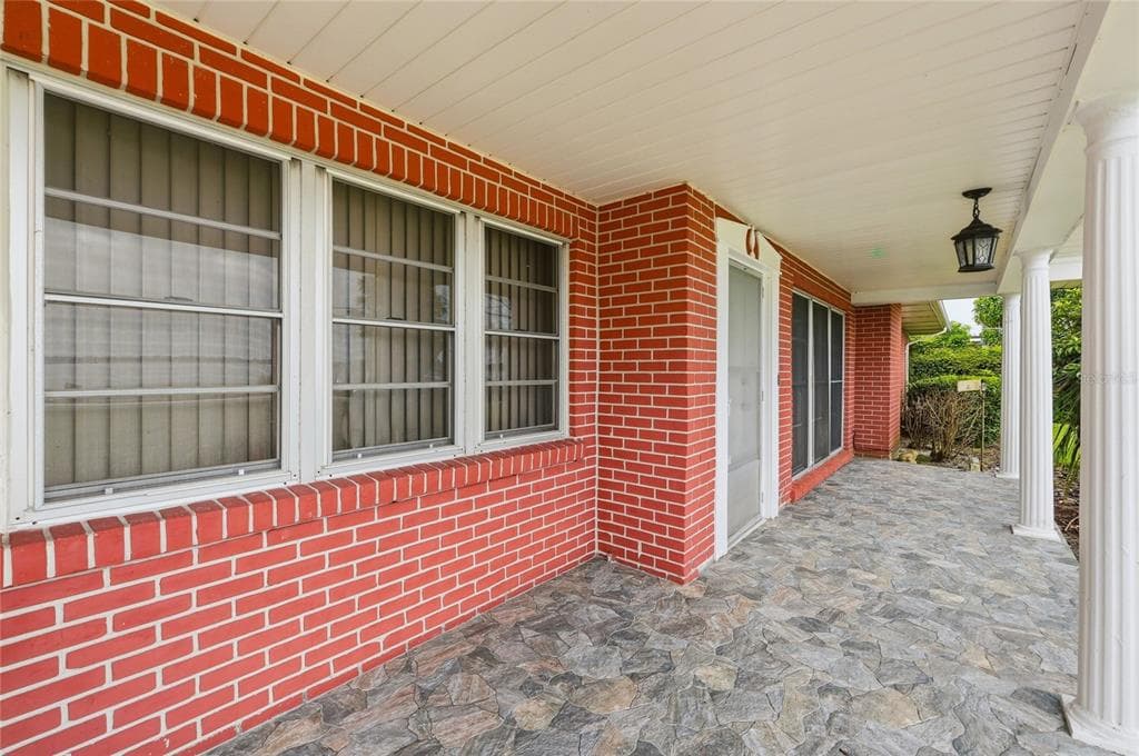 1475 S LAKE HOWARD DRIVE 5