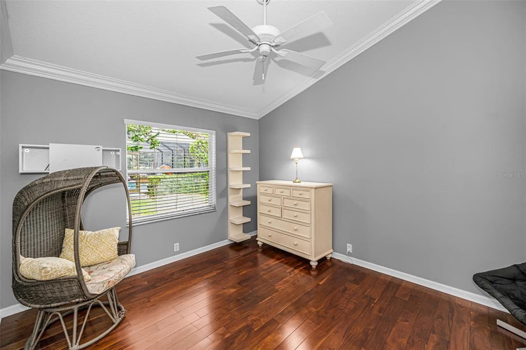 4084 LIGUSTRUM DRIVE photo 20