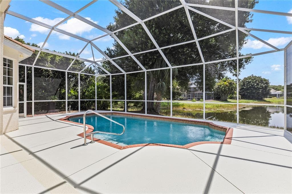 7105 VICTORIA CIRCLE photo 23