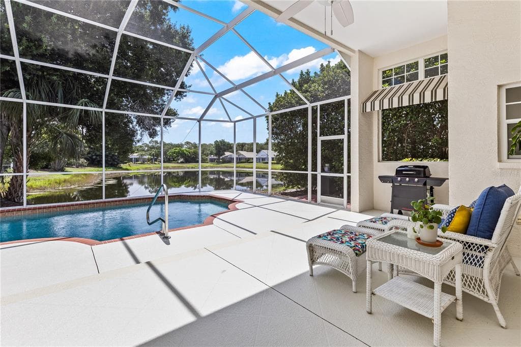 7105 VICTORIA CIRCLE photo 3