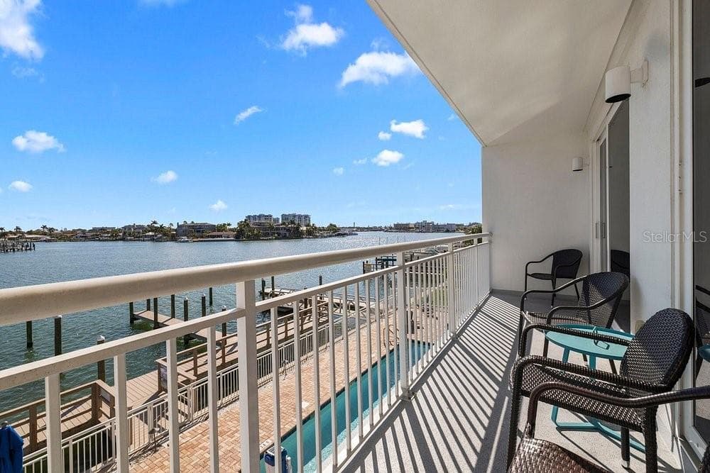 10091 GULF BOULEVARD 202E photo 13