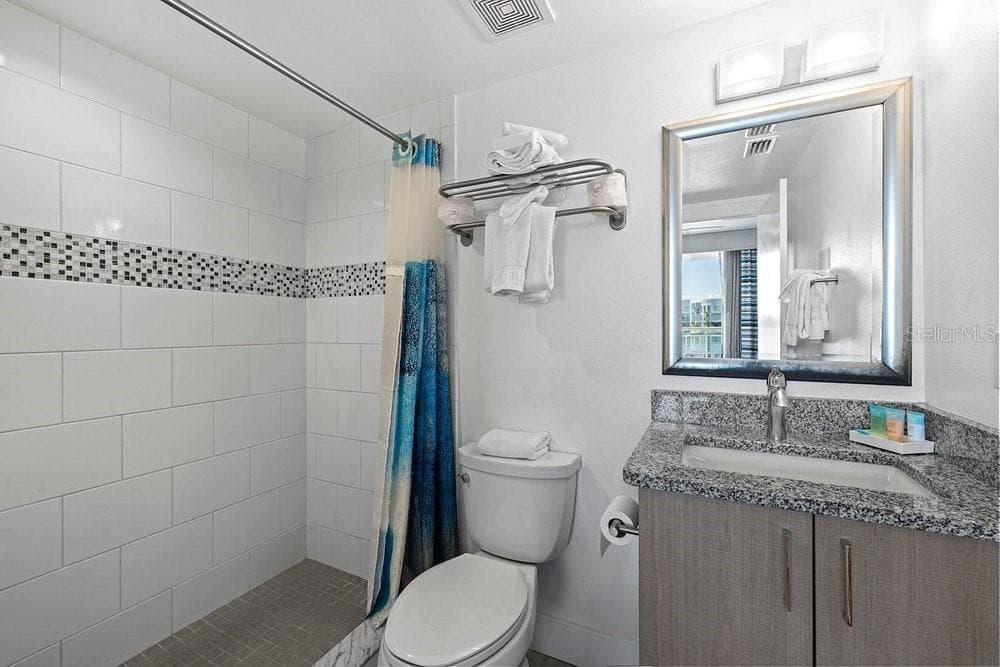 10091 GULF BOULEVARD 202E photo 11