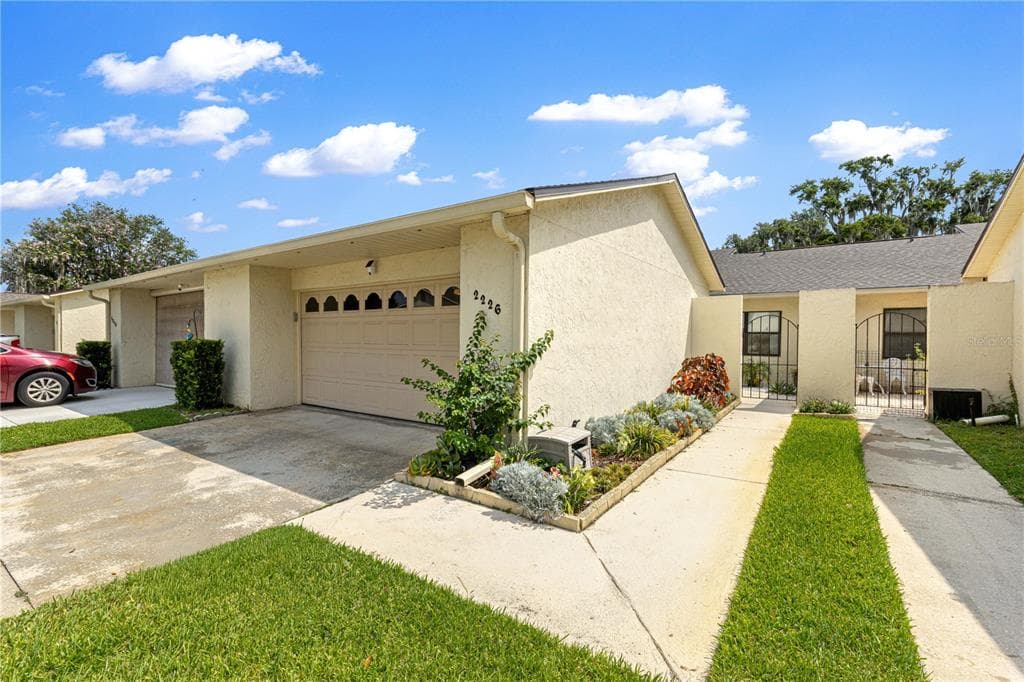 2226 CYPRESS COVE DRIVE #2226 3