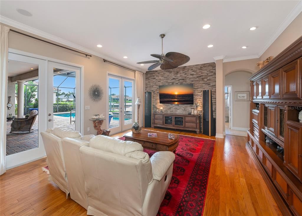 10412 WINDING STREAM WAY photo 17