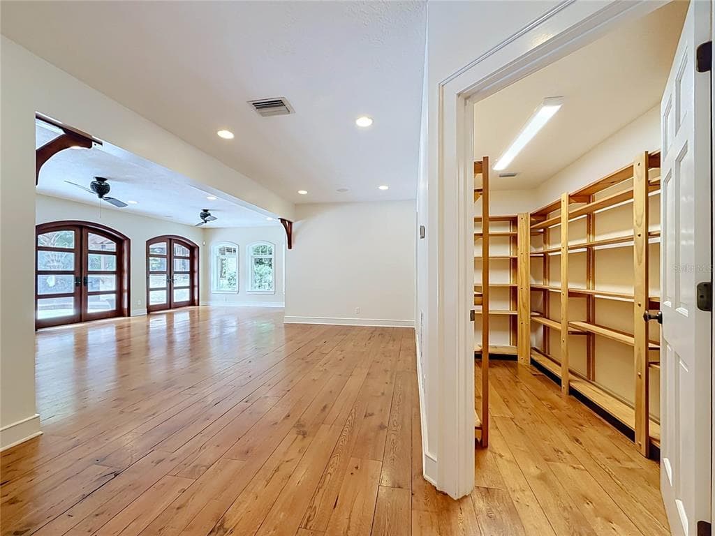 1850 OAK CREEK DRIVE photo 24