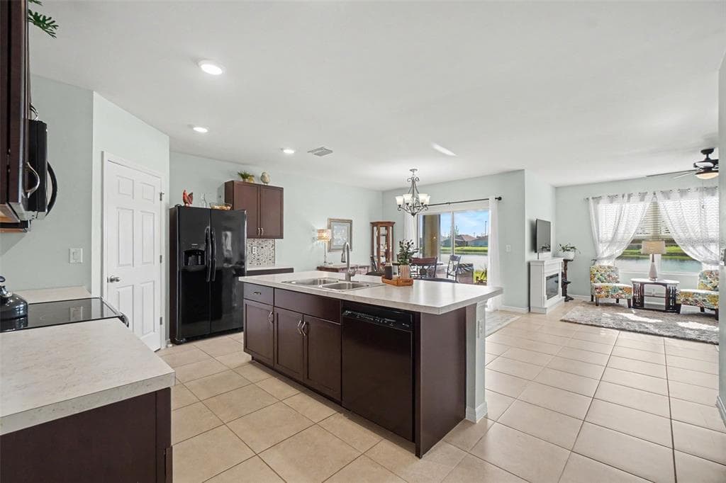 7048 WATERFORD PARKWAY photo 3