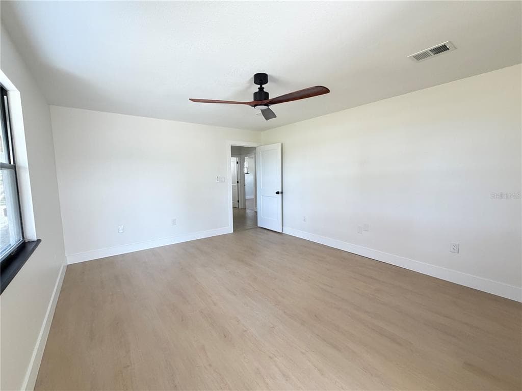 1100 GOLDEN BOUGH ROAD photo 17