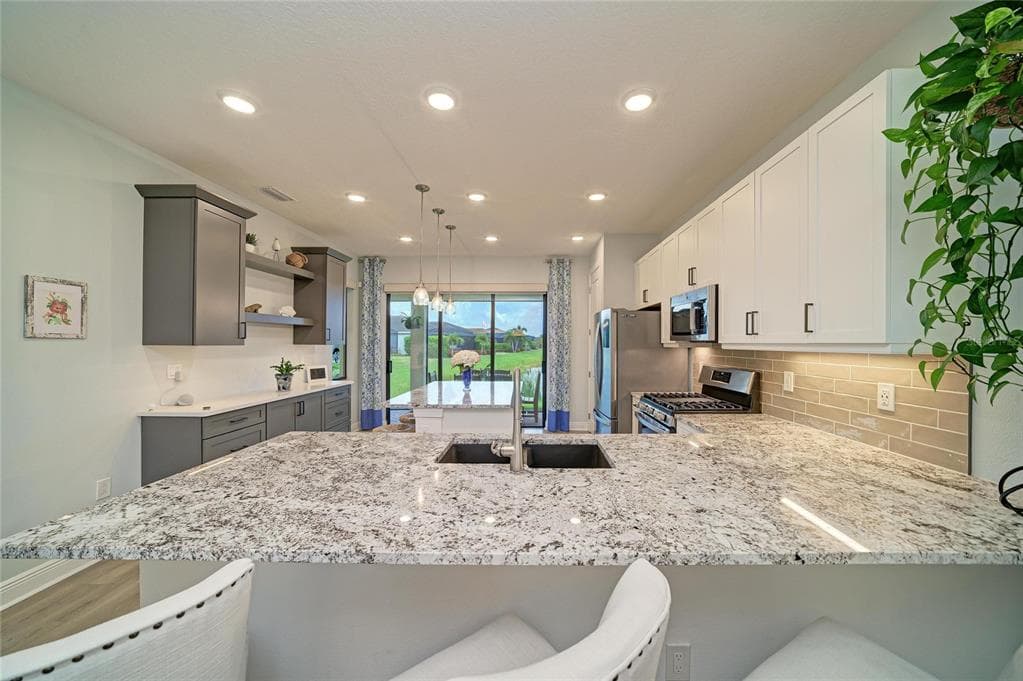 5286 BARNETT CIRCLE photo 7