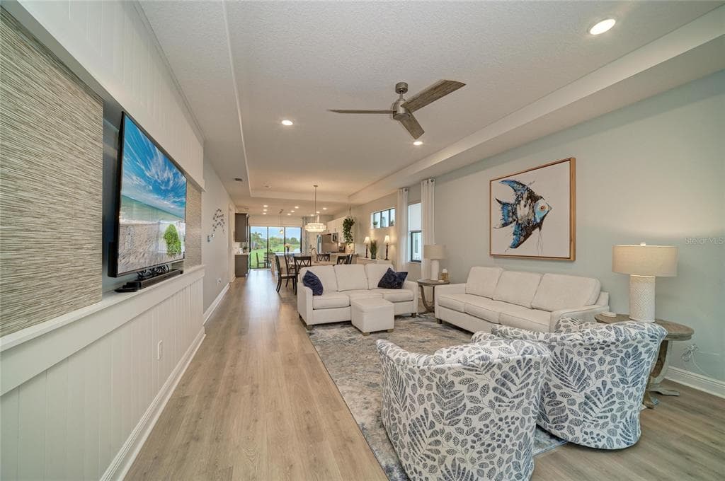 5286 BARNETT CIRCLE photo 3