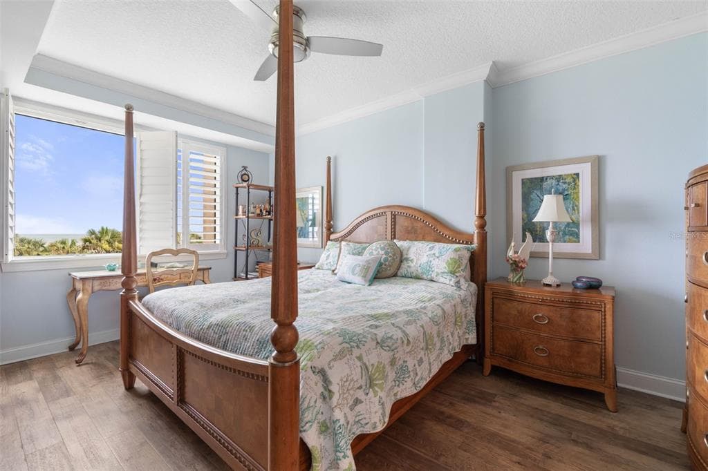 60 SURFVIEW DRIVE 214 photo 21