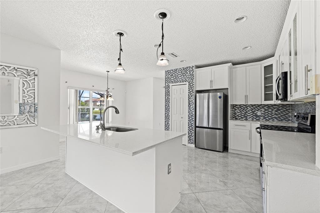 2528 CALLA LILY COVE photo 14
