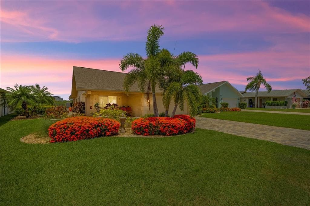 4537 RICKOVER COURT 1
