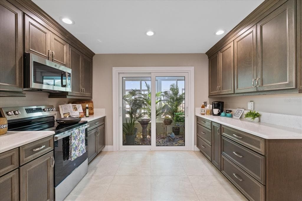 4537 RICKOVER COURT 5