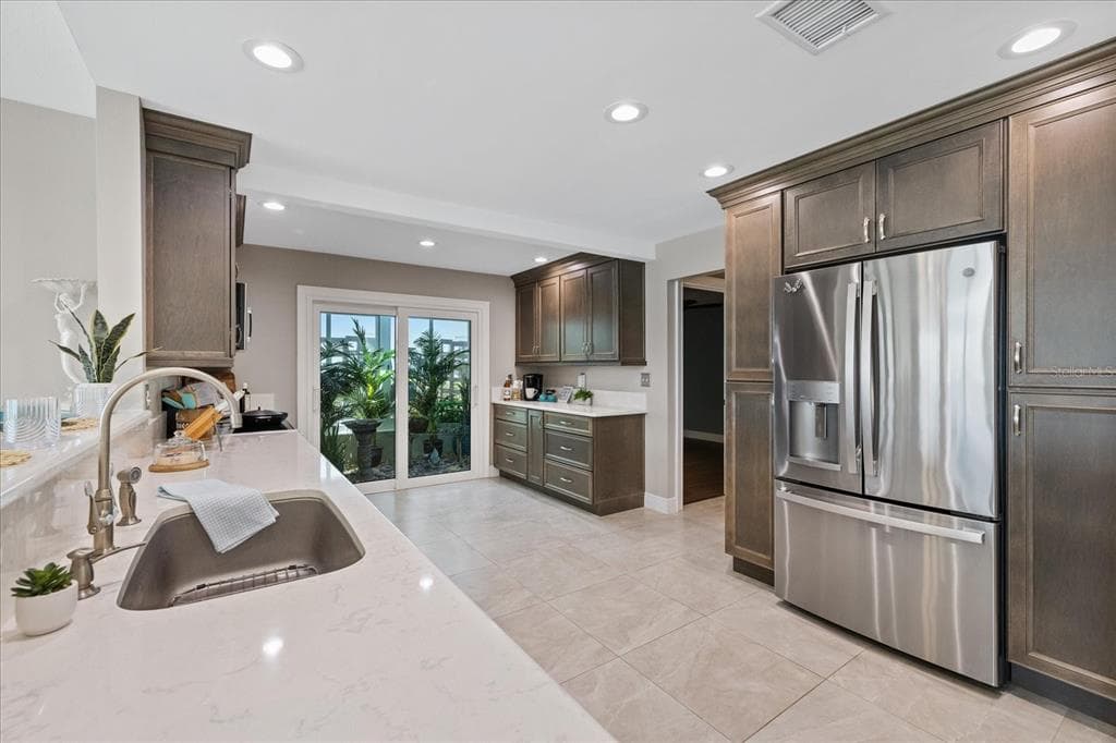 4537 RICKOVER COURT 4