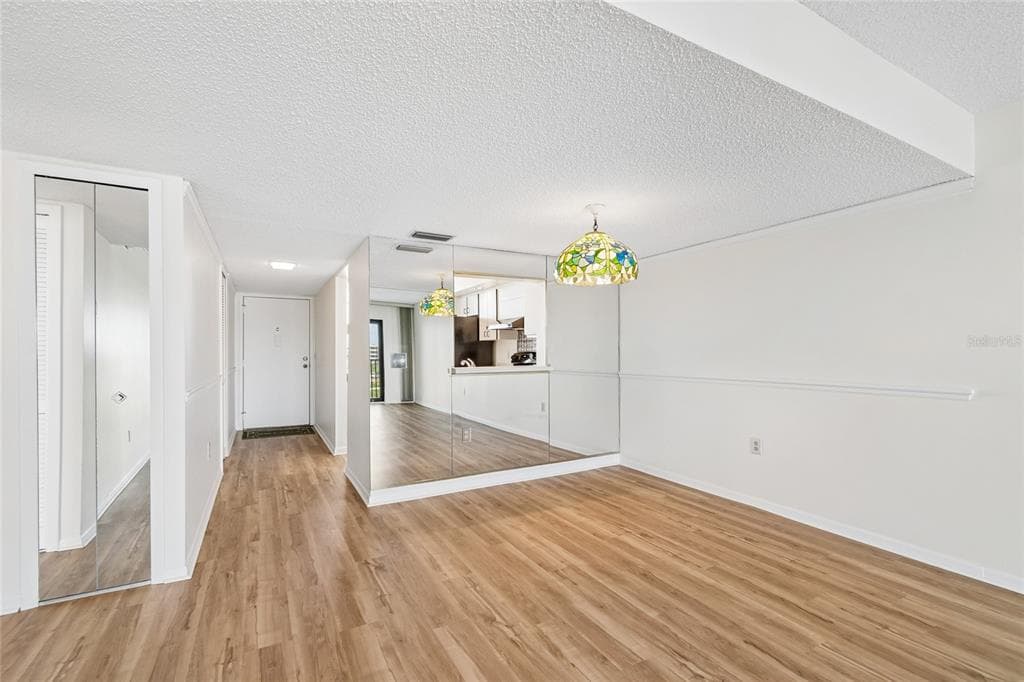 7600 SUN ISLAND DRIVE S 603 photo 22