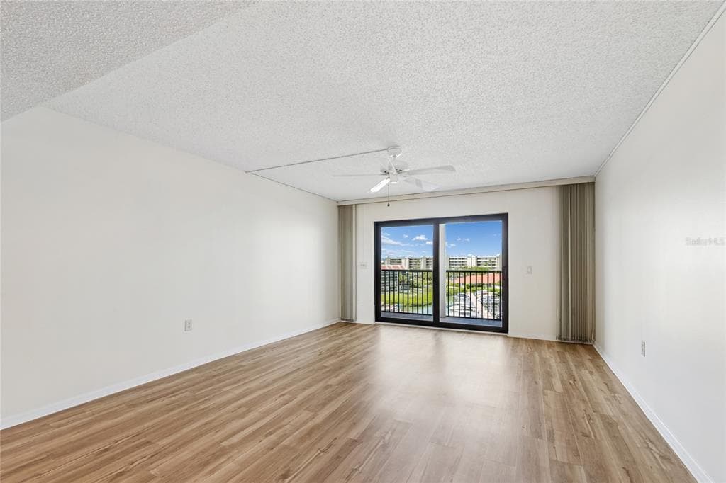 7600 SUN ISLAND DRIVE S 603 photo 15