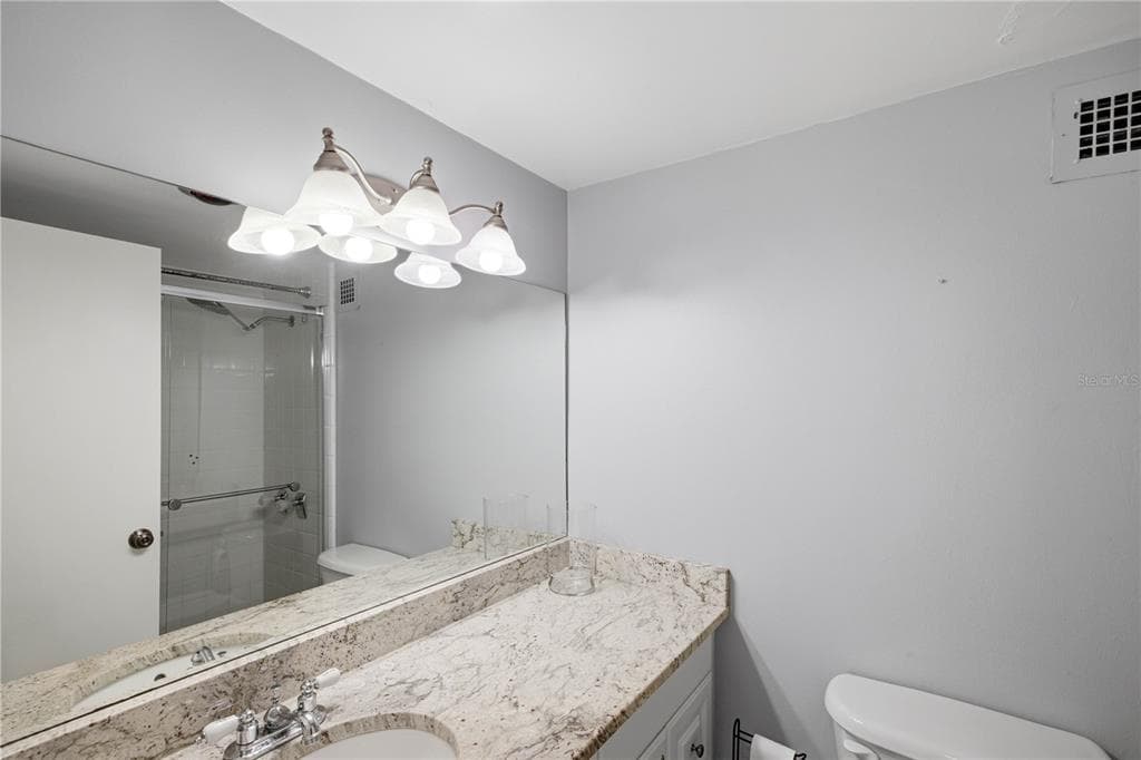 31 ISLAND WAY 1404 photo 23