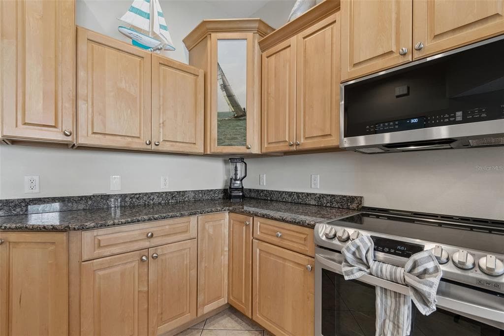 620 BAYWAY BOULEVARD 5 photo 8