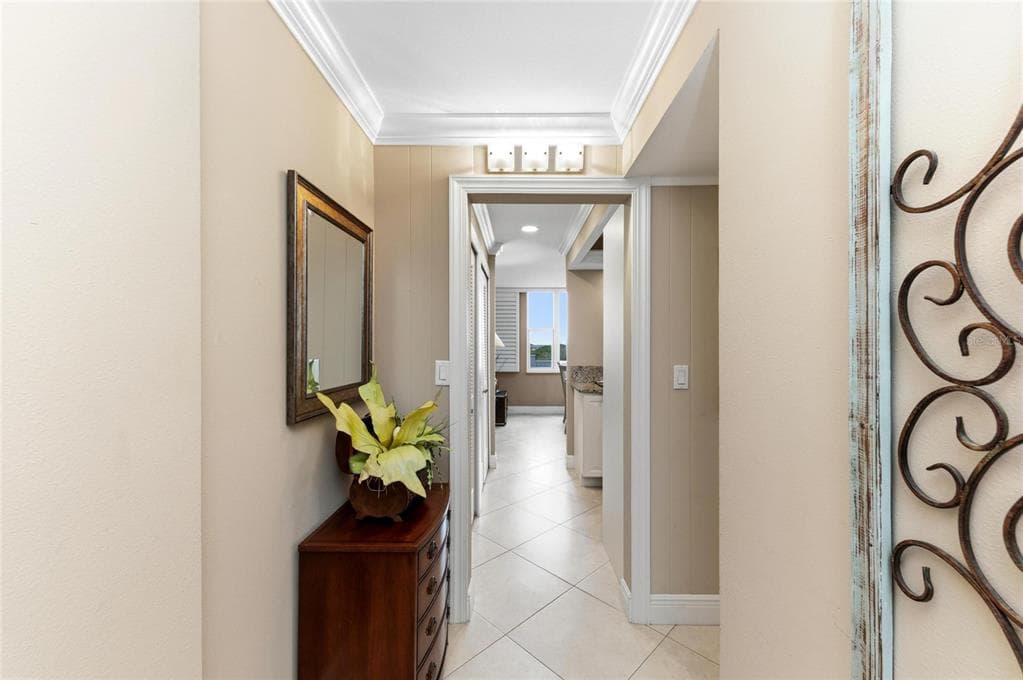 1100 TARPON CENTER DRIVE 104 photo 10