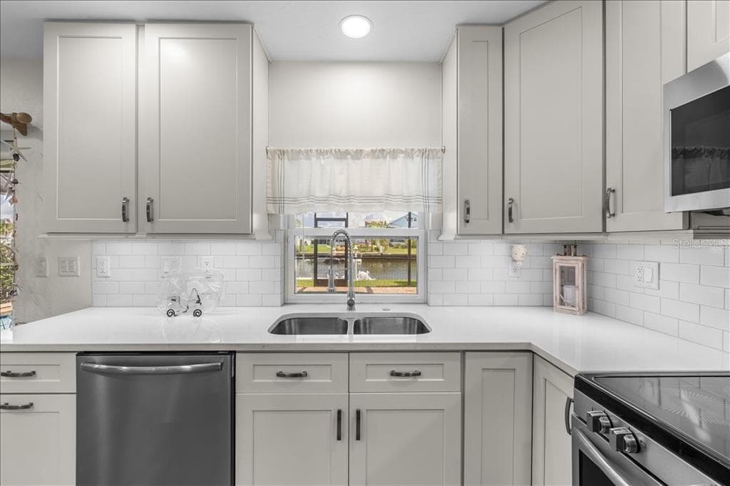 4267 CARLOS COURT photo 6