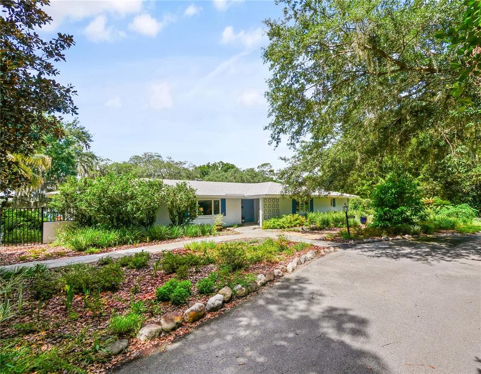 5701 CROSS FOX LANE photo 1