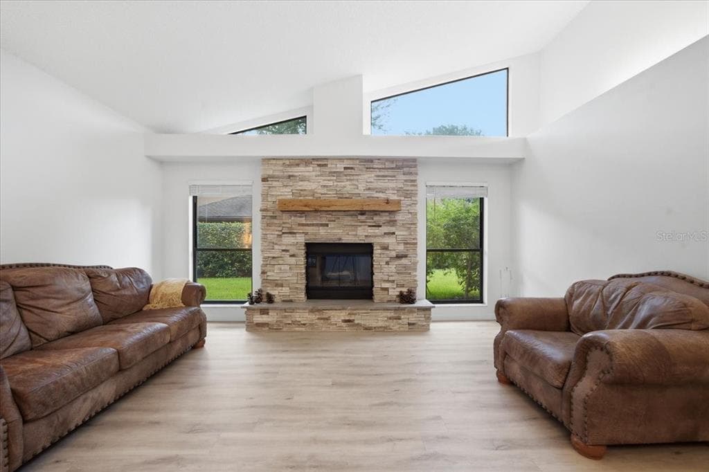15114 LAUREL COVE CIRCLE photo 13