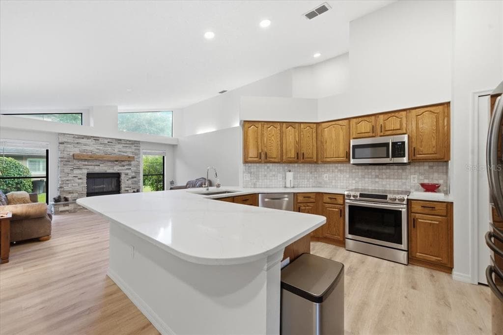 15114 LAUREL COVE CIRCLE photo 17