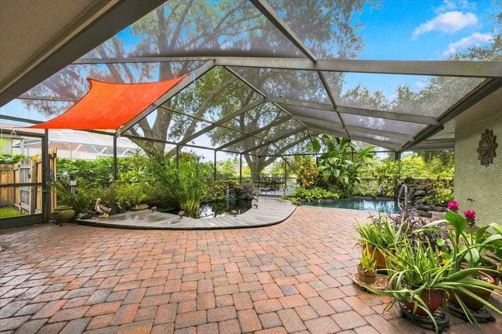 15114 LAUREL COVE CIRCLE photo 9