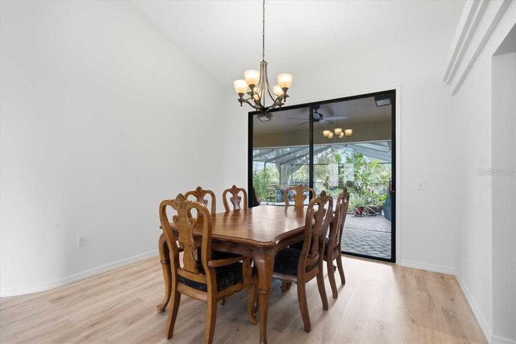 15114 LAUREL COVE CIRCLE photo 21