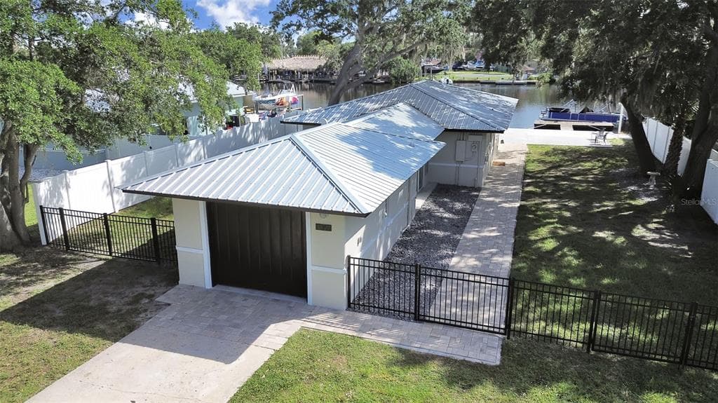 5419 COTEE RIVER DRIVE 1