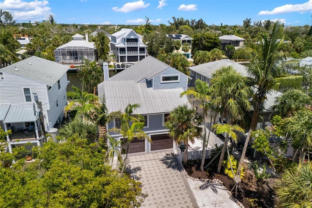 5121 OXFORD DRIVE 3