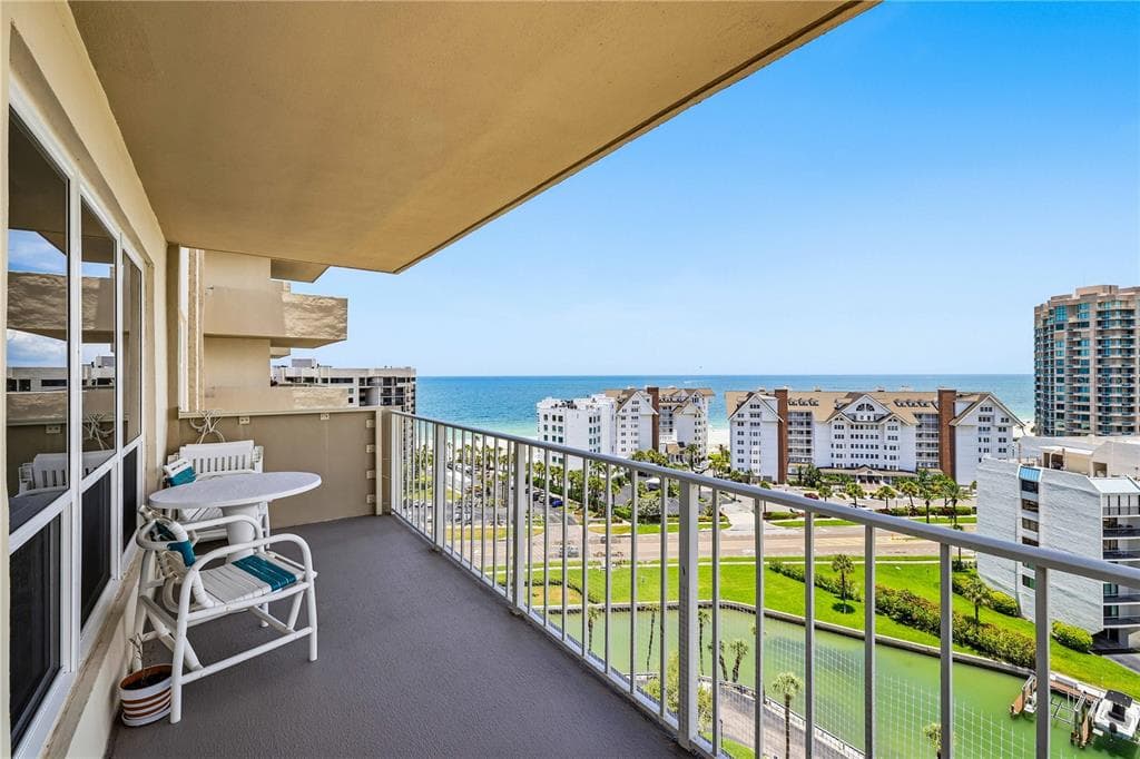 1621 GULF BOULEVARD #1408 3